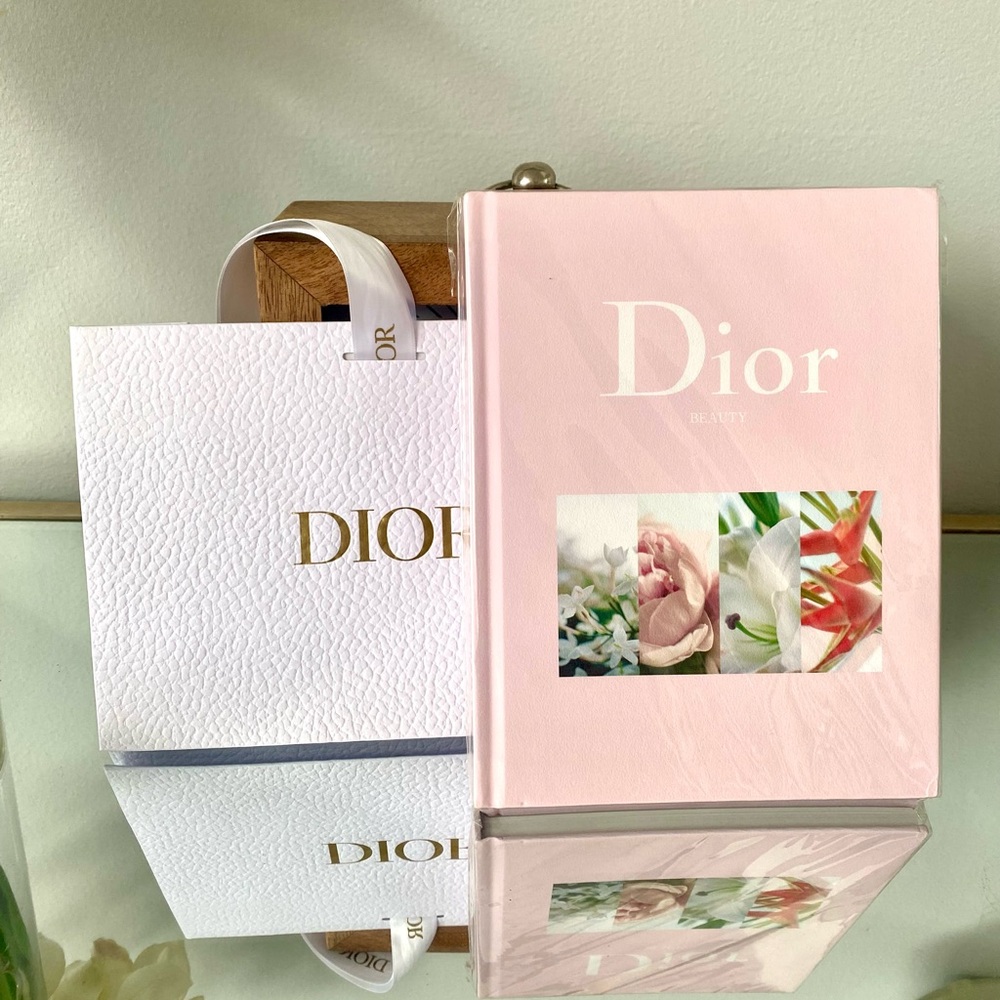 Dior Note Book